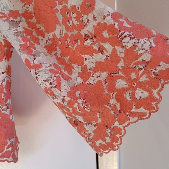 Anthropologie by Eva Franco Lace with Bell Sleeves Top - NWT - Picture 6 of 6